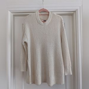 White/cream knit Aerie sweater